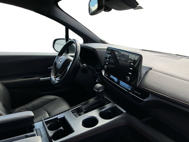 2022 Toyota Sienna XSE