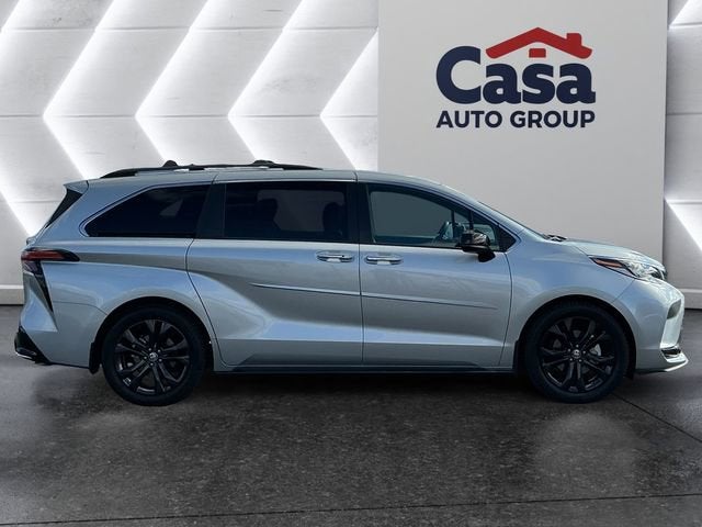 2022 Toyota Sienna XSE