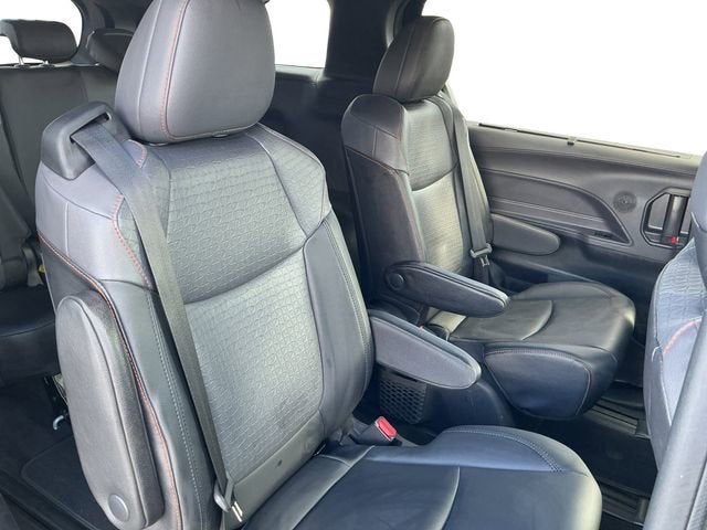 2022 Toyota Sienna XSE