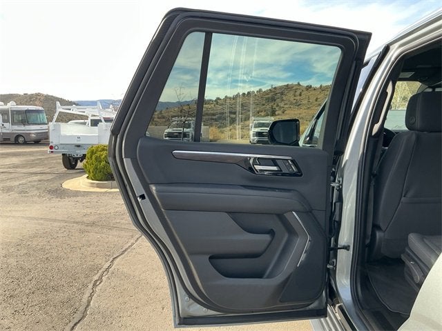 2025 Chevrolet Tahoe LS