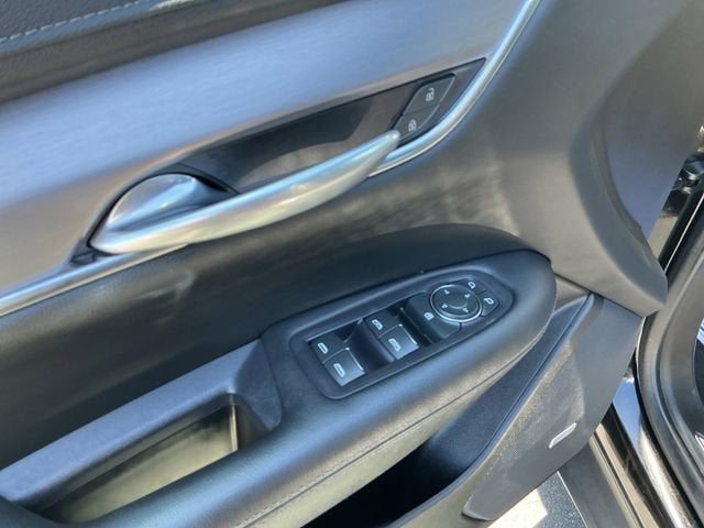 2022 Cadillac XT5 Luxury