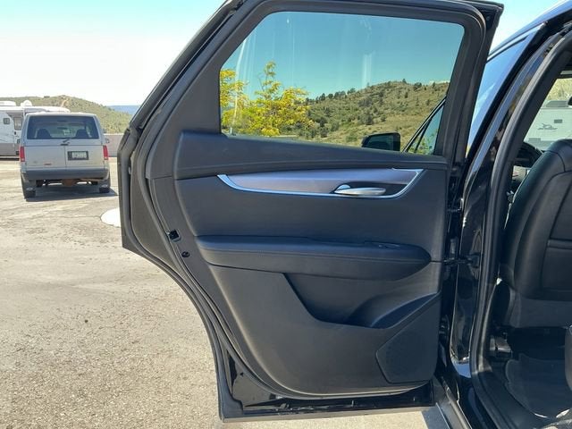 2022 Cadillac XT5 Luxury