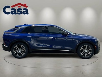 2024 Cadillac LYRIQ Luxury 1