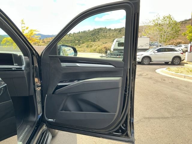 2025 Cadillac Escalade Sport