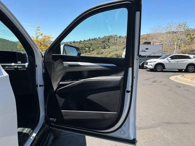 2025 Cadillac Escalade Sport