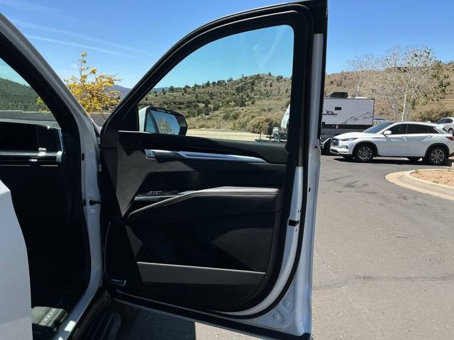 2025 Cadillac Escalade Sport