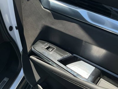 2025 Cadillac Escalade Sport