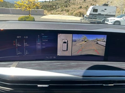 2025 Cadillac Escalade Sport