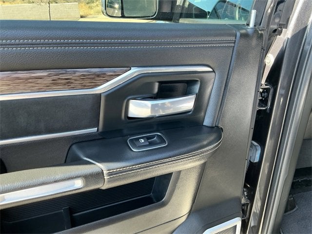 2019 RAM 2500 Laramie Crew Cab 4x4 6'4" Box